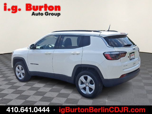 Used 2020 Jeep Compass Latitude w/ Cold Weather Group AWD/4WD image 4