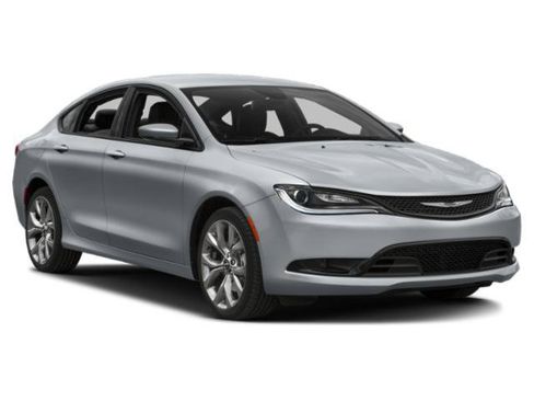 Used 2015 Chrysler 200 S w/ Navigation & Sound Group I AWD/4WD image 9