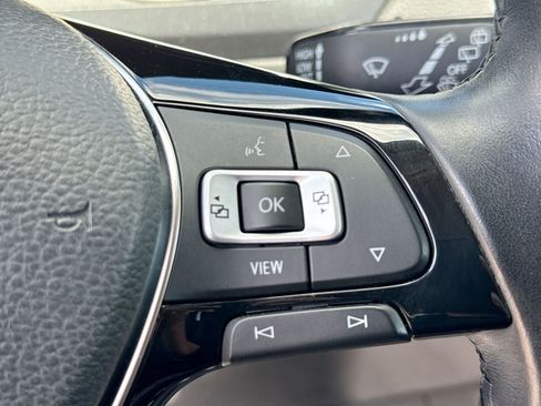 Used 2019 Volkswagen Tiguan SE FWD image 30