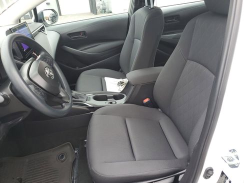 Certified 2025 Toyota Corolla LE image 17