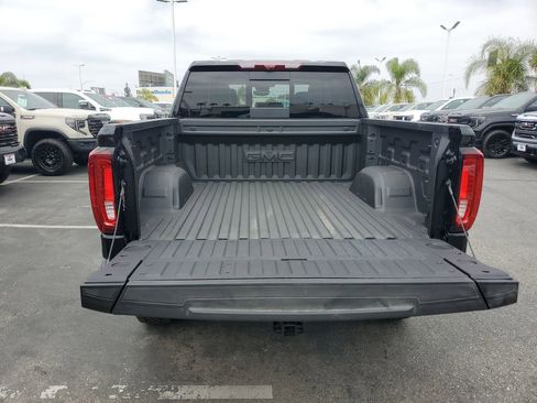New 2026 GMC Sierra 1500 AT4X AWD/4WD image 5