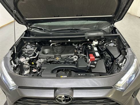 Used 2023 Toyota RAV4 LE AWD/4WD image 23