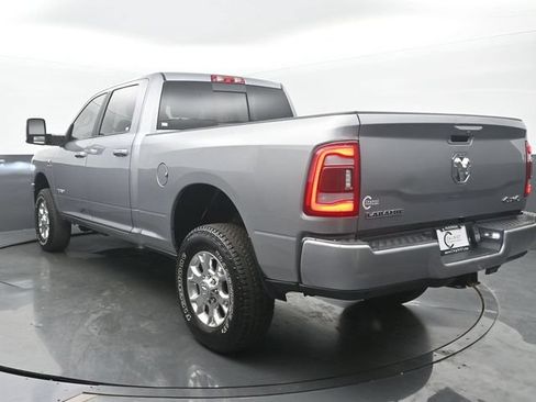 Used 2024 RAM 2500 Laramie AWD/4WD image 4