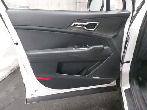 New 2026 Kia Sportage S image 26