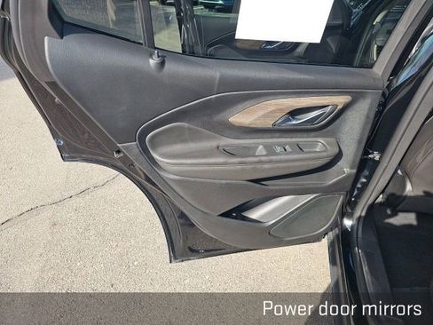 Used 2023 GMC Terrain Denali image 38