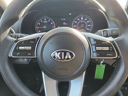 Used 2019 Kia Forte LXS image 18