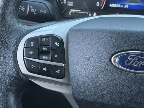 Used 2021 Ford Explorer Limited w/ Equipment Group 301A image 13