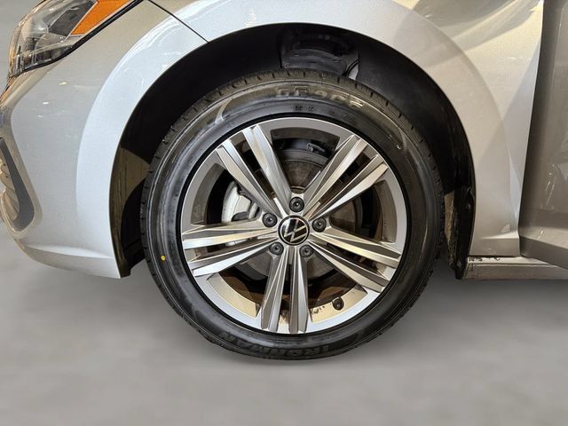 Used 2024 Volkswagen Jetta SE FWD image 22