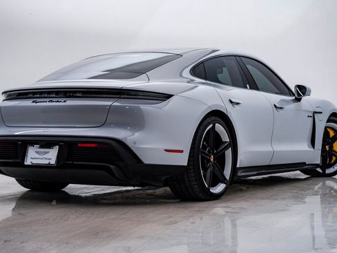 Used 2021 Porsche Taycan Turbo S image 9