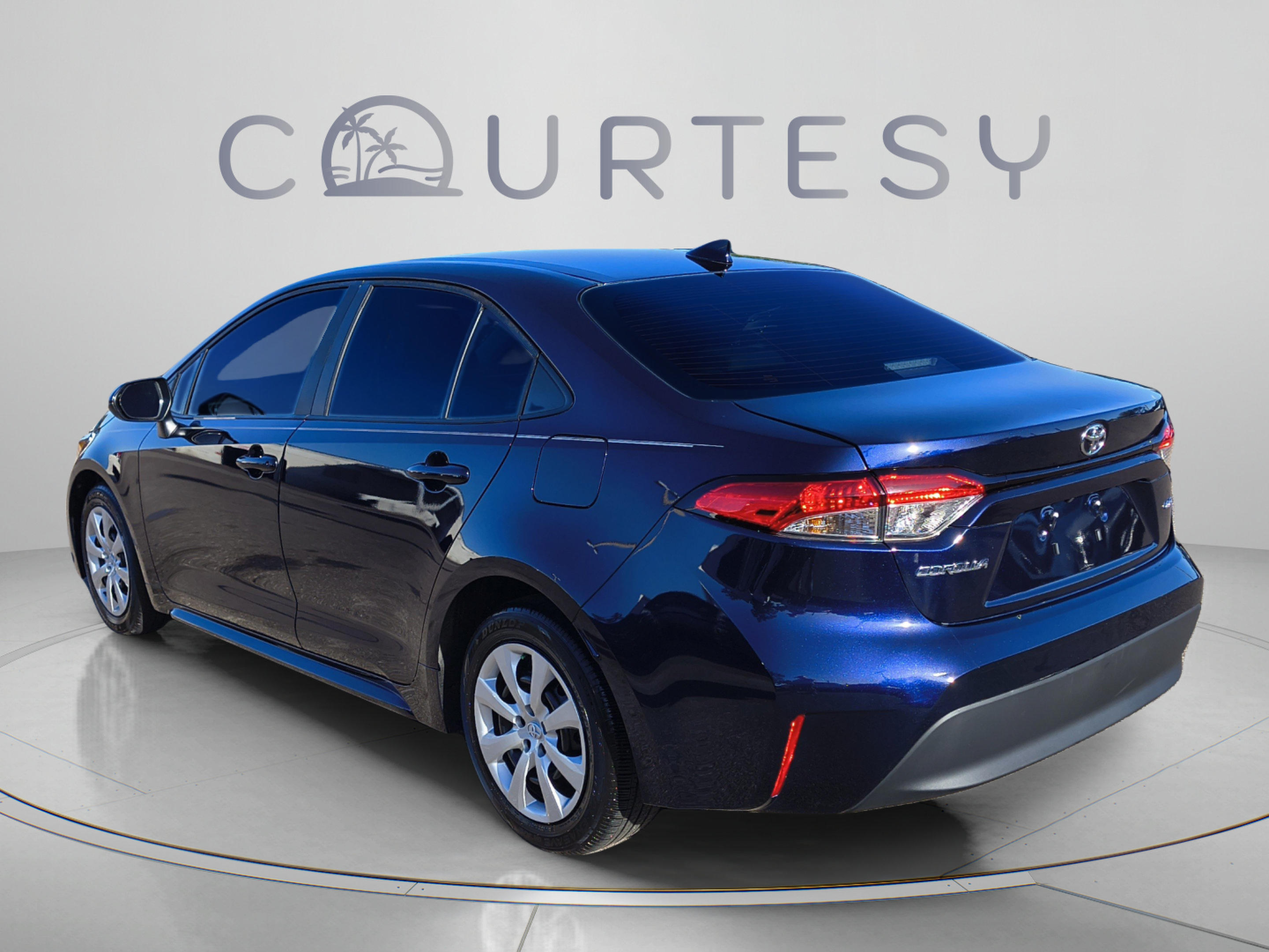 Used 2024 Toyota Corolla LE FWD image 3