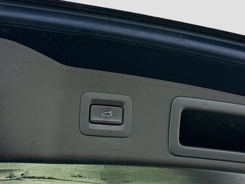 Used 2020 MAZDA CX-5 Touring image 32