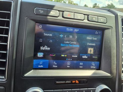 Used 2021 Ford Expedition Limited image 15