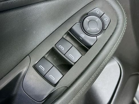 Used 2023 Buick Encore GX Preferred w/ Cold Weather Comfort Package AWD/4WD image 28