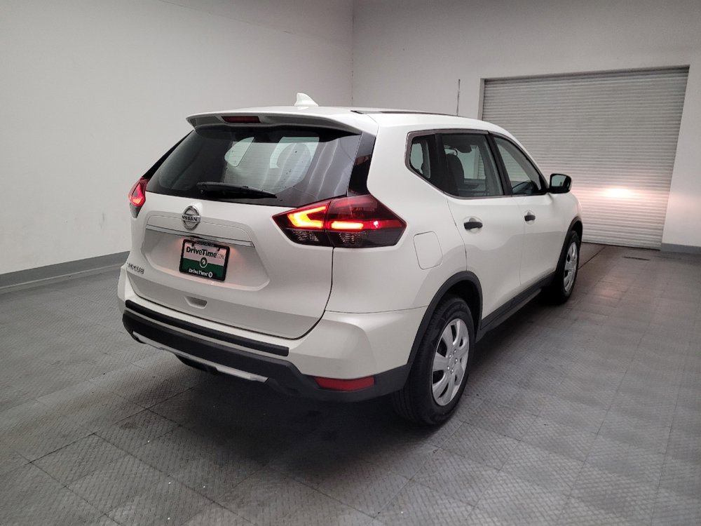 Used 2019 Nissan Rogue S FWD image 9