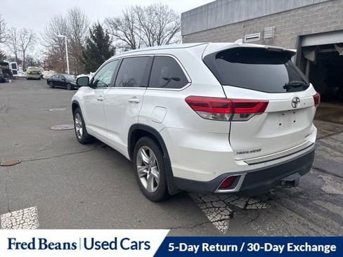 Used 2019 Toyota Highlander Limited image 12