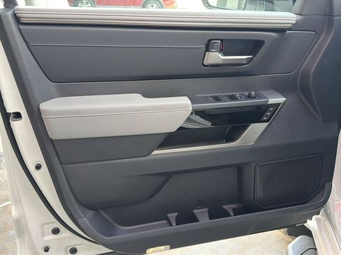 New 2026 Toyota Tundra Limited AWD/4WD image 10
