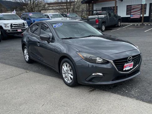 Used 2016 MAZDA MAZDA3 i Sport w/ Preferred Equipment Package image 7