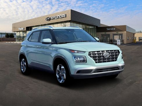 New 2026 Hyundai Venue SEL image 11