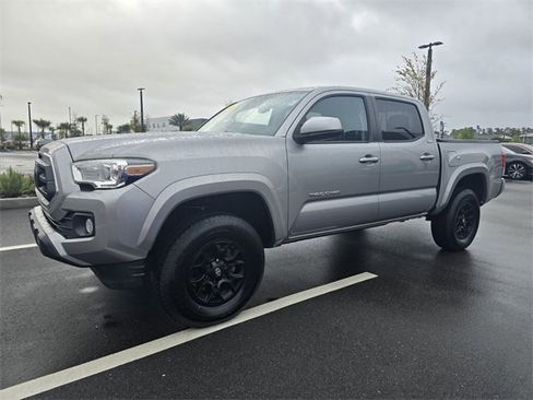 Used 2020 Toyota Tacoma SR5 image 2