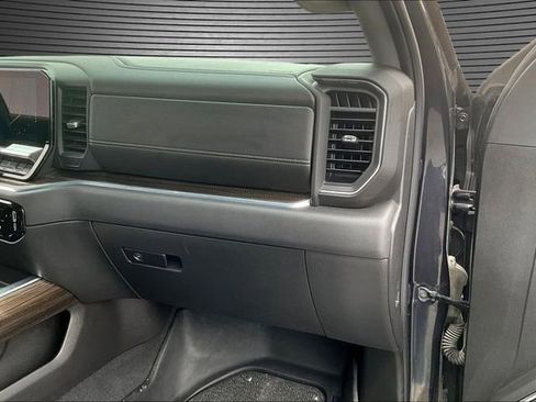 Used 2024 Chevrolet Silverado 1500 LT Trail Boss w/ Convenience Package II image 27