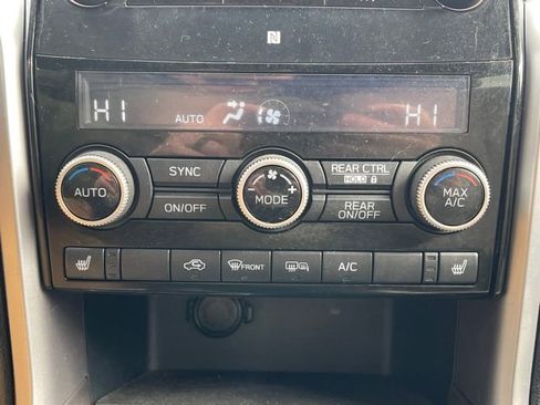 Used 2019 Subaru Ascent Premium image 14