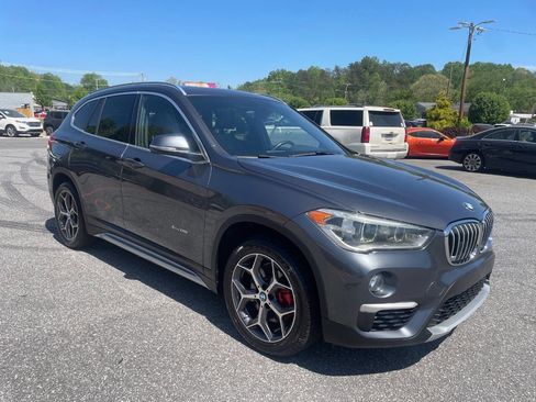 Used 2017 BMW X1 xDrive28i image 6