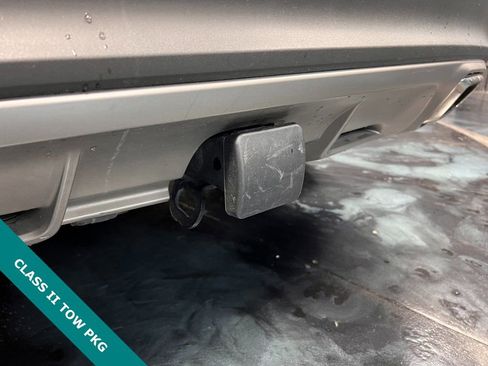 Used 2023 Lincoln Nautilus Reserve w/ Equipment Group 202A image 14