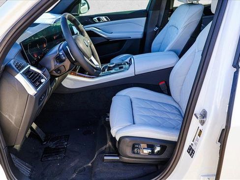 New 2026 BMW X5 xDrive40i w/ Climate Comfort Package image 12