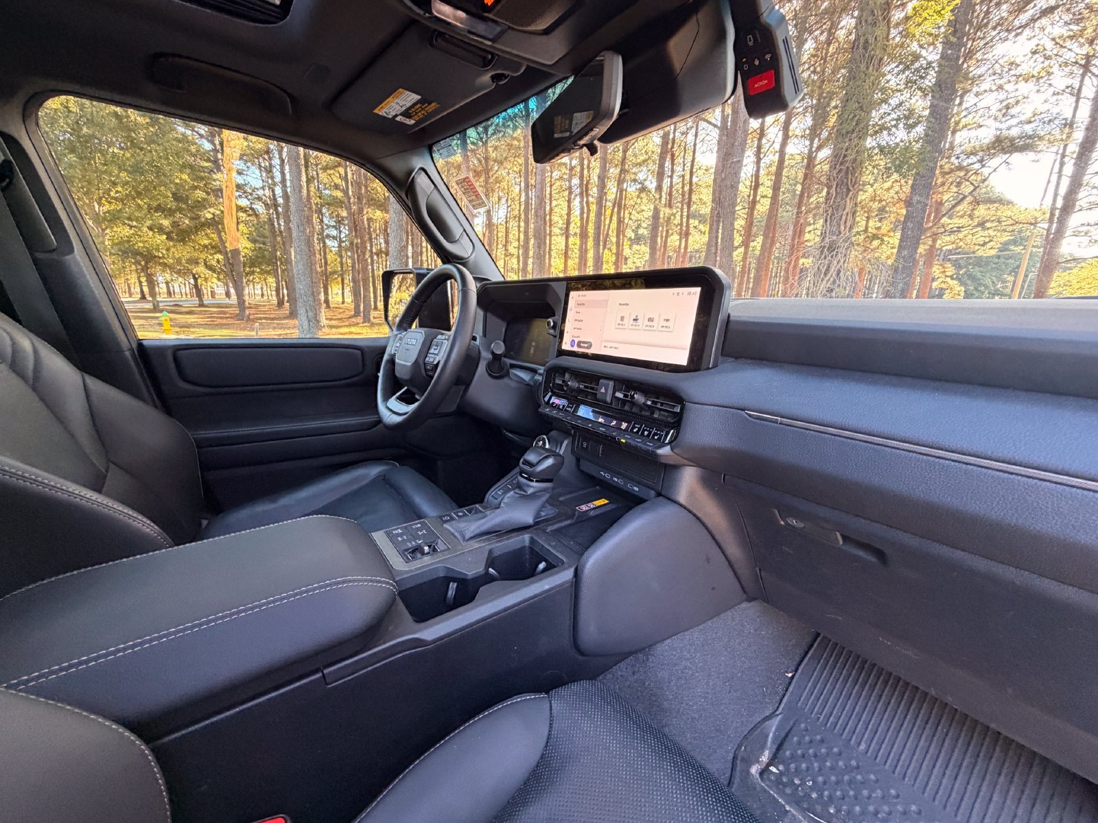 Used 2025 Toyota Land Cruiser w/ Premium Package AWD/4WD image 18