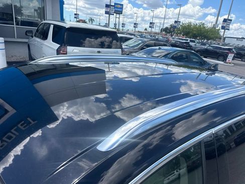 Used 2023 Buick Envision Essence AWD/4WD image 7