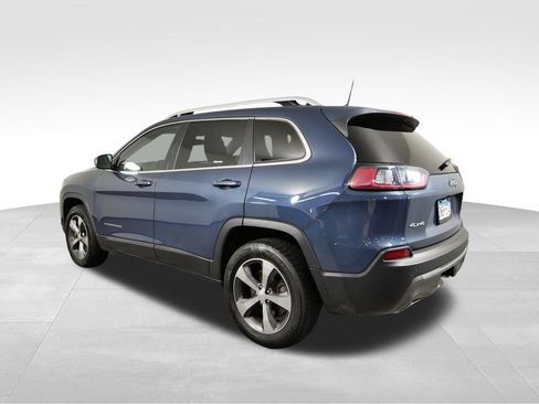 Used 2019 Jeep Cherokee Limited w/ Trailer Tow Group AWD/4WD image 8