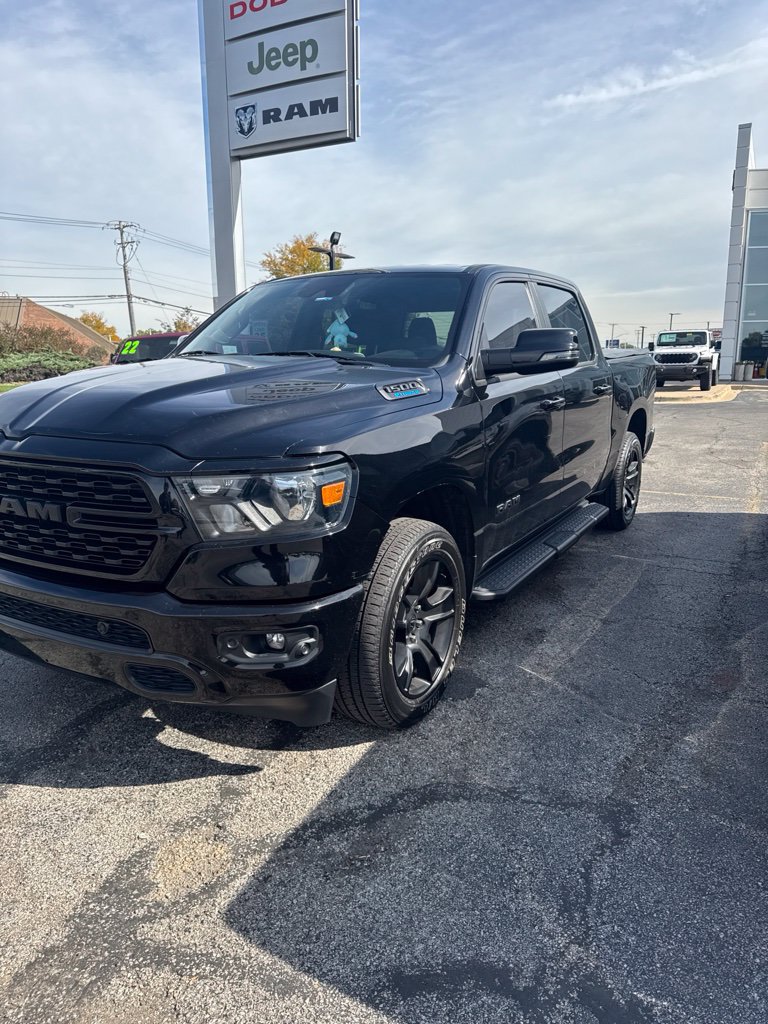 Used 2023 RAM 1500 Big Horn AWD/4WD image 3