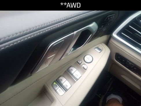 Used 2021 BMW ALPINA XB7 image 27