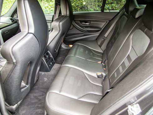 Used 2017 BMW M3 RWD image 27