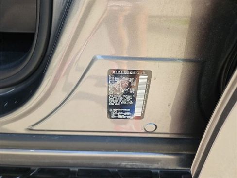 Used 2023 Nissan Armada SL image 33