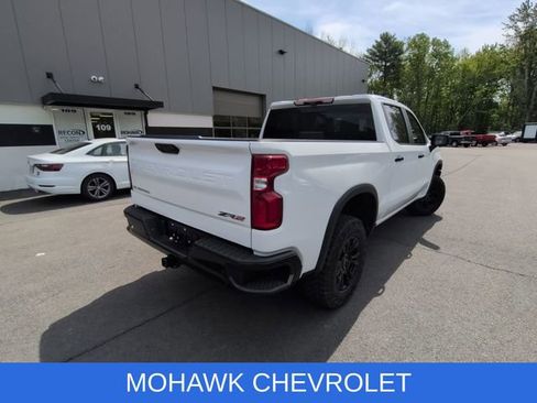 Used 2022 Chevrolet Silverado 1500 ZR2 w/ Technology Package AWD/4WD image 4