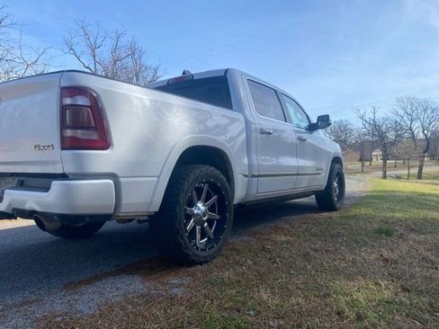 Used 2019 RAM 1500 Limited w/ Advanced Safety Group image 8