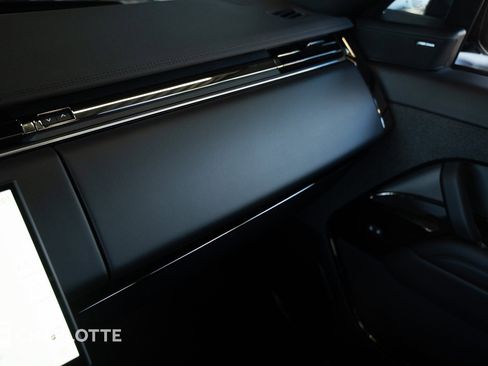 Used 2025 Land Rover Range Rover Sport Dynamic SE image 23