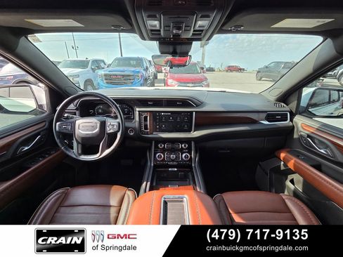 Used 2023 GMC Yukon Denali Ultimate AWD/4WD image 27
