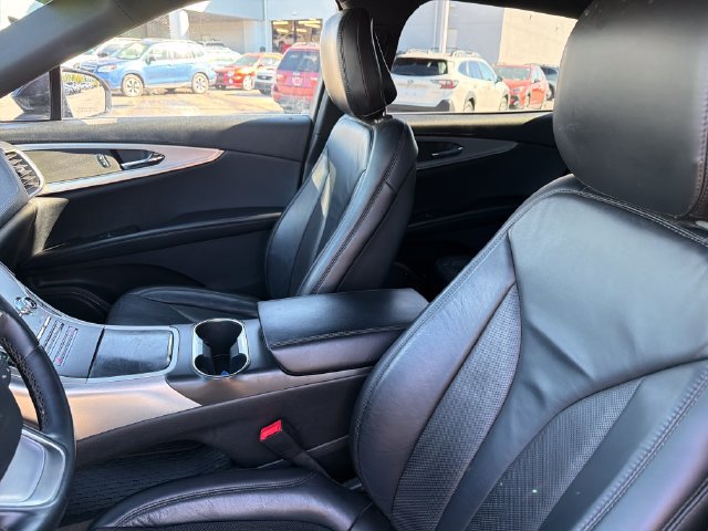 Used 2020 Lincoln Nautilus Premier w/ Equipment Group 101A AWD/4WD image 19