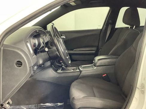 Used 2022 Dodge Charger SXT image 10