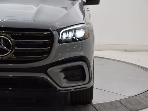 New 2026 Mercedes-Benz GLS 450 4MATIC image 10