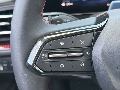 New 2026 Chevrolet Traverse RS w/ LPO, Floor Liner Package image 11