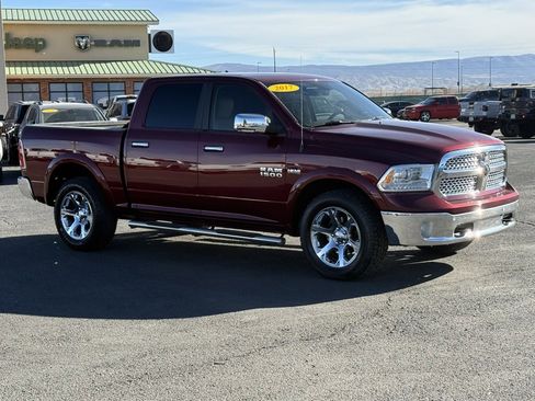 Used 2017 RAM 1500 Laramie w/ Convenience Group image 9