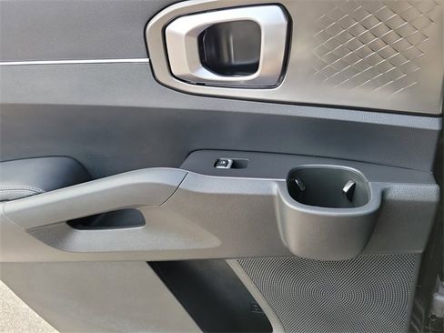 Used 2025 Kia Sorento EX image 14