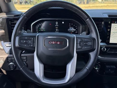 Used 2023 GMC Sierra 1500 SLT AWD/4WD image 13