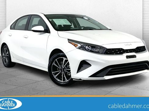 Used 2023 Kia Forte LXS FWD image 1
