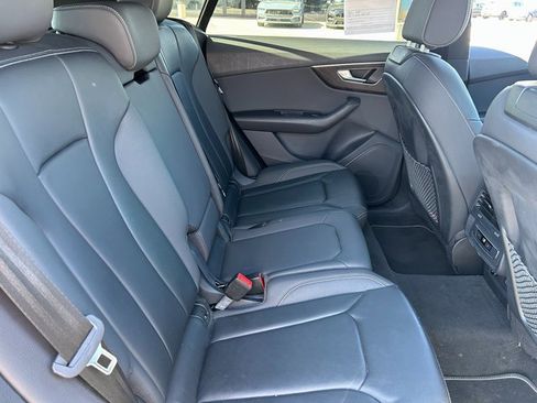 Used 2021 Audi Q8 Premium w/ Black Optic Package image 34