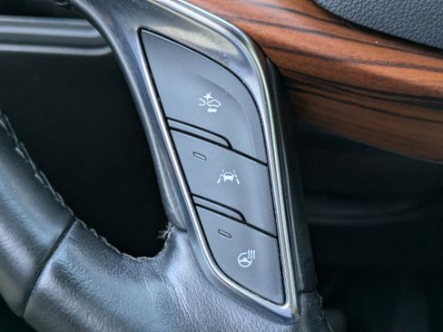 Used 2021 Cadillac XT5 Premium Luxury image 24