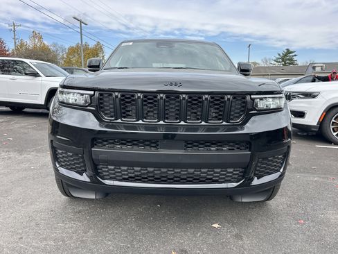 New 2025 Jeep Grand Cherokee L Altitude image 21